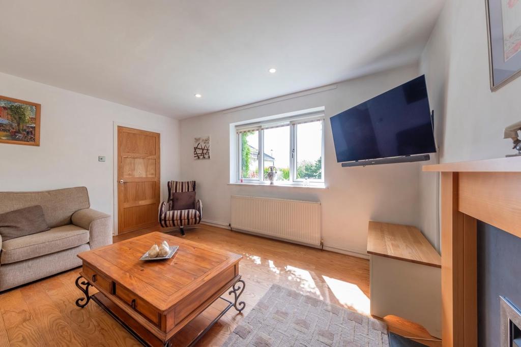 26 Edgewell Lane-009.JPG