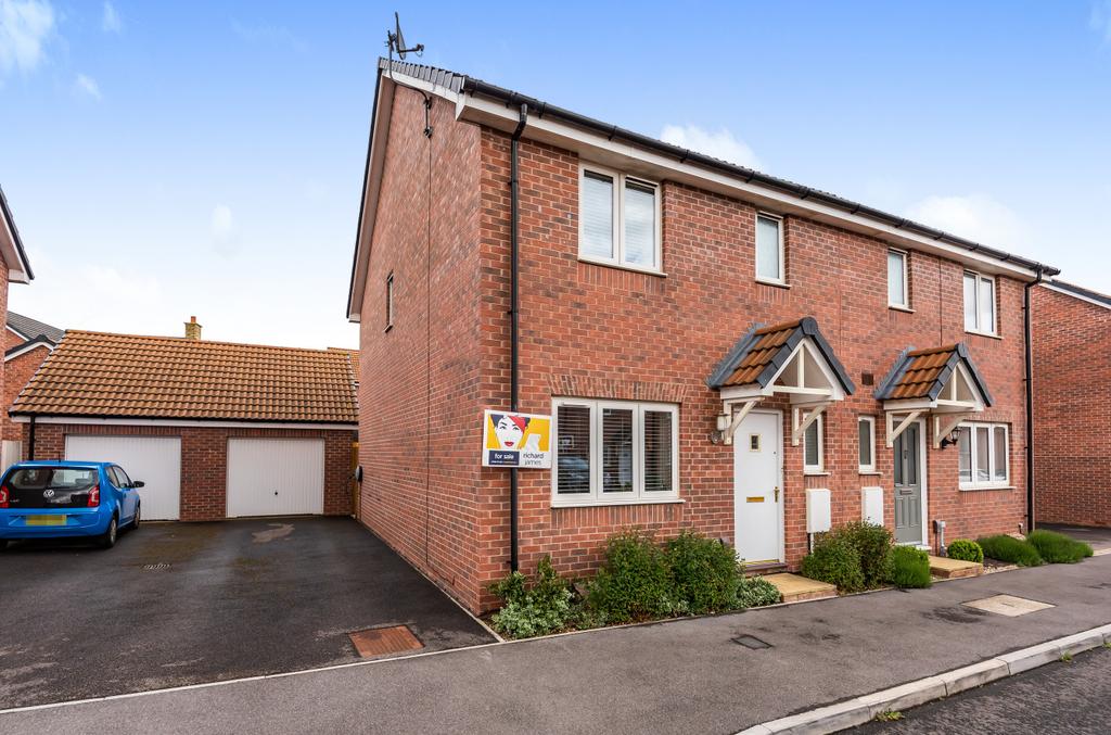 Malone Avenue, St Andrews Ridge, Swindon, SN25 3 bed semidetached