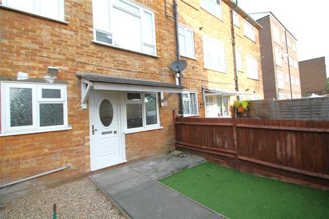8 Dilhorne Close, London, SE12 0BL
