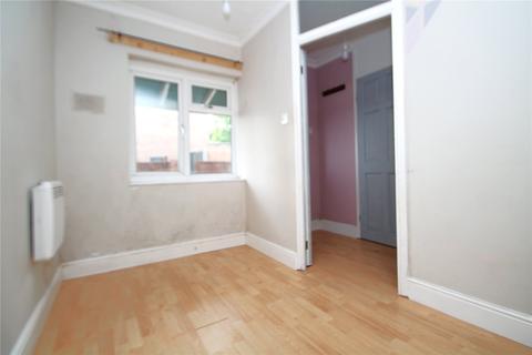 8 Dilhorne Close, London, SE12 0BL