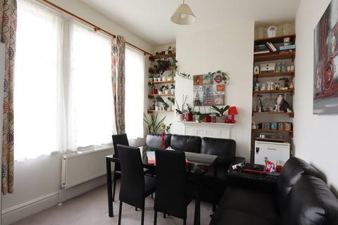 5 bedroom end of terrace house for sale - Tottenhall Road, Palmers Green, London, N13