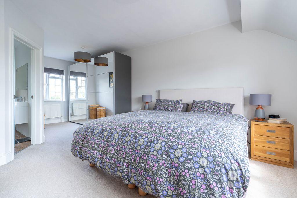 Bedroom 1 (Double)