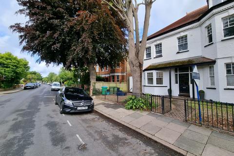 Studio to rent, Popes Grove, Twickenham