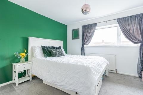 2 bedroom semi-detached house for sale - Llanrumney Avenue, Llanrumney, Cardiff. CF3