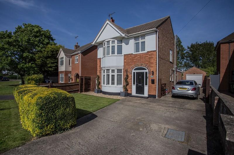 Dovecote Lane, Yaxley, Peterborough, Cambridgeshire. PE7 3NF 3 bed