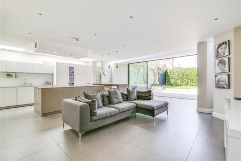 32 Cloncurry Street, London, SW6 6DS