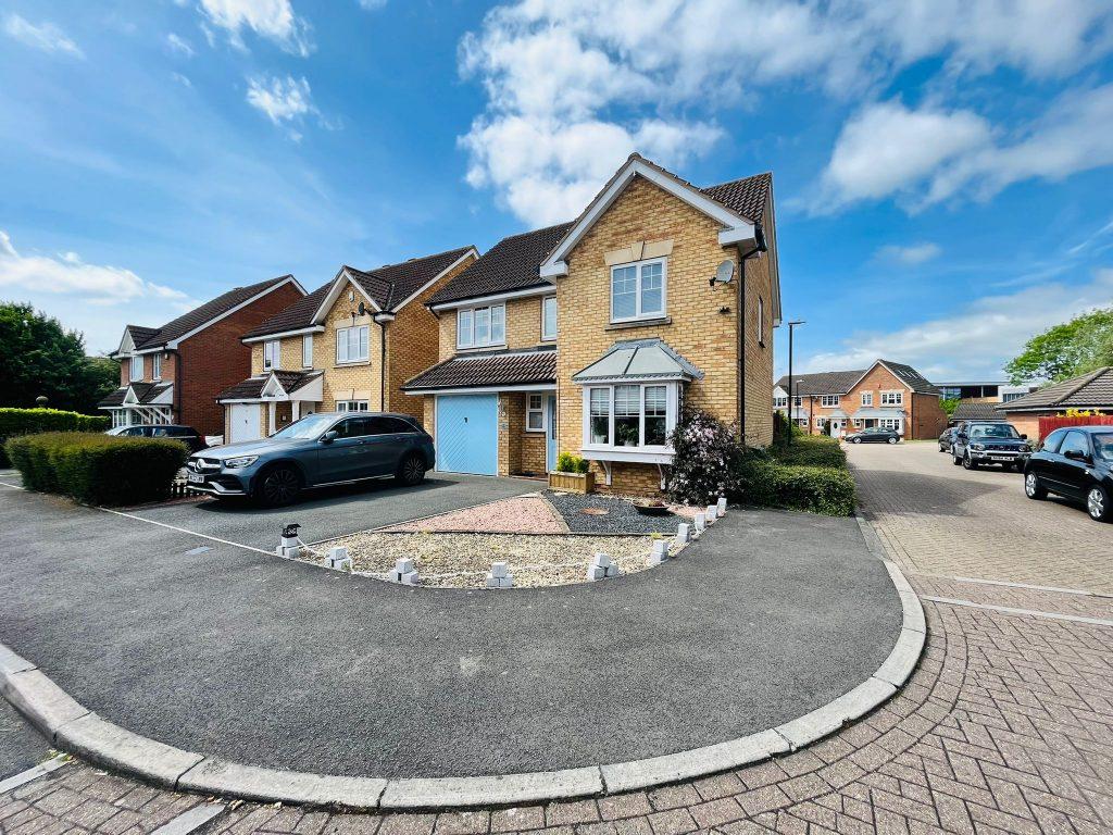 Shipley Drive, Abbey Meads, Swindon... 4 bed house £1,495 pcm (£345 pw)