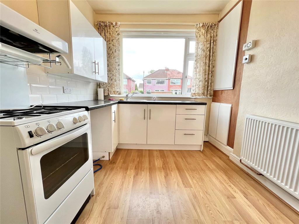 Fovant Crescent, Reddish, Stockport, SK5 3 bed terraced house £200,000