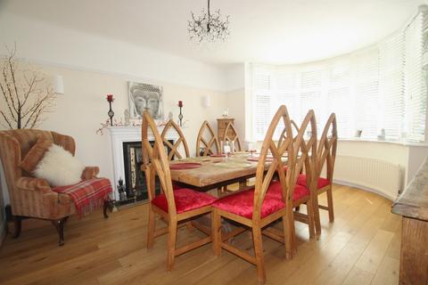 59 Warren Road, Orpington, BR6 6JF