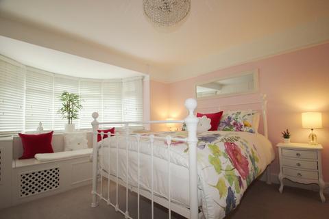 59 Warren Road, Orpington, BR6 6JF