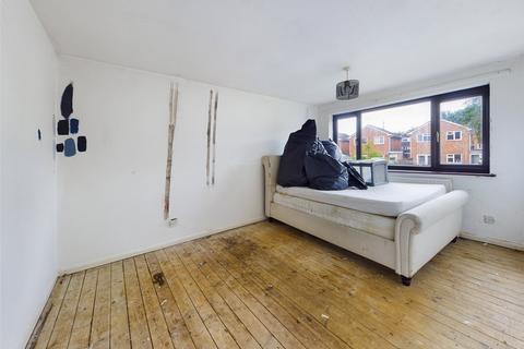 74 Abbotswood Road, Brockworth, Gloucester, GL3 4NZ