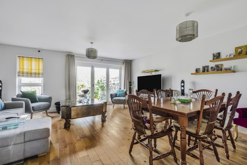 Living/Dining Area