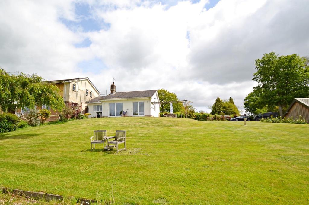 Lytchett Matravers 2 bed property with land £600,000