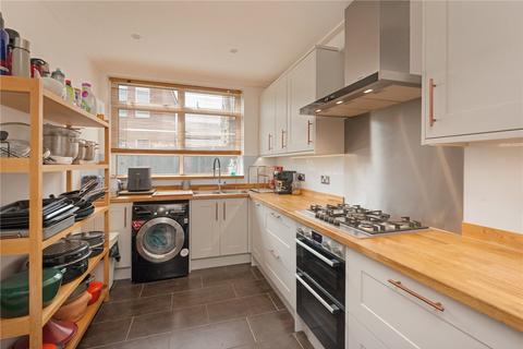 4 bedroom terraced house for sale, Church Road, Faversham, ME13