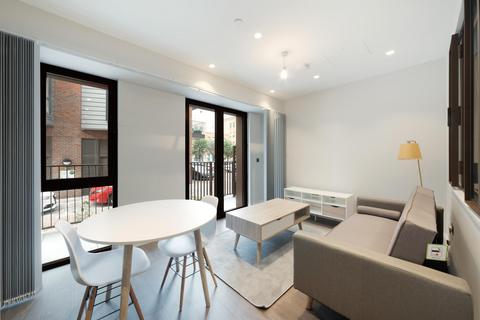 1 bedroom apartment to rent, Dock East Apartments, Canary Wharf, E14