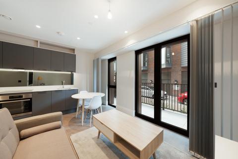 1 bedroom apartment to rent, Dock East Apartments, Canary Wharf, E14