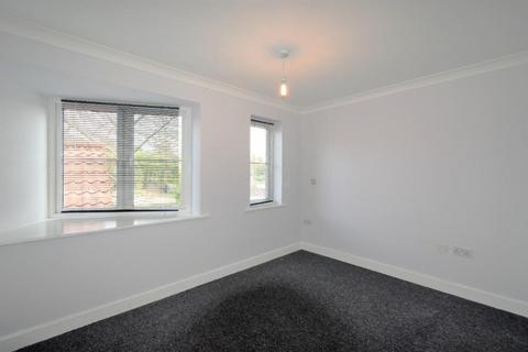 2 bedroom flat to rent, Thwaite Street, Cottingham, HU16