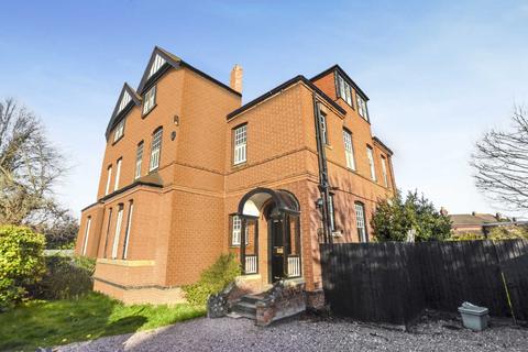 12 Alexandra Road, Gloucester, GL1 3DR