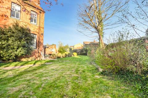 12 Alexandra Road, Gloucester, GL1 3DR