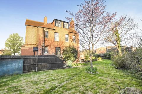 12 Alexandra Road, Gloucester, GL1 3DR