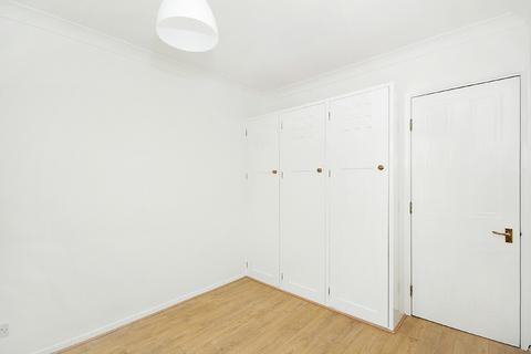1 bedroom flat to rent, Carmichael Mews, London SW18