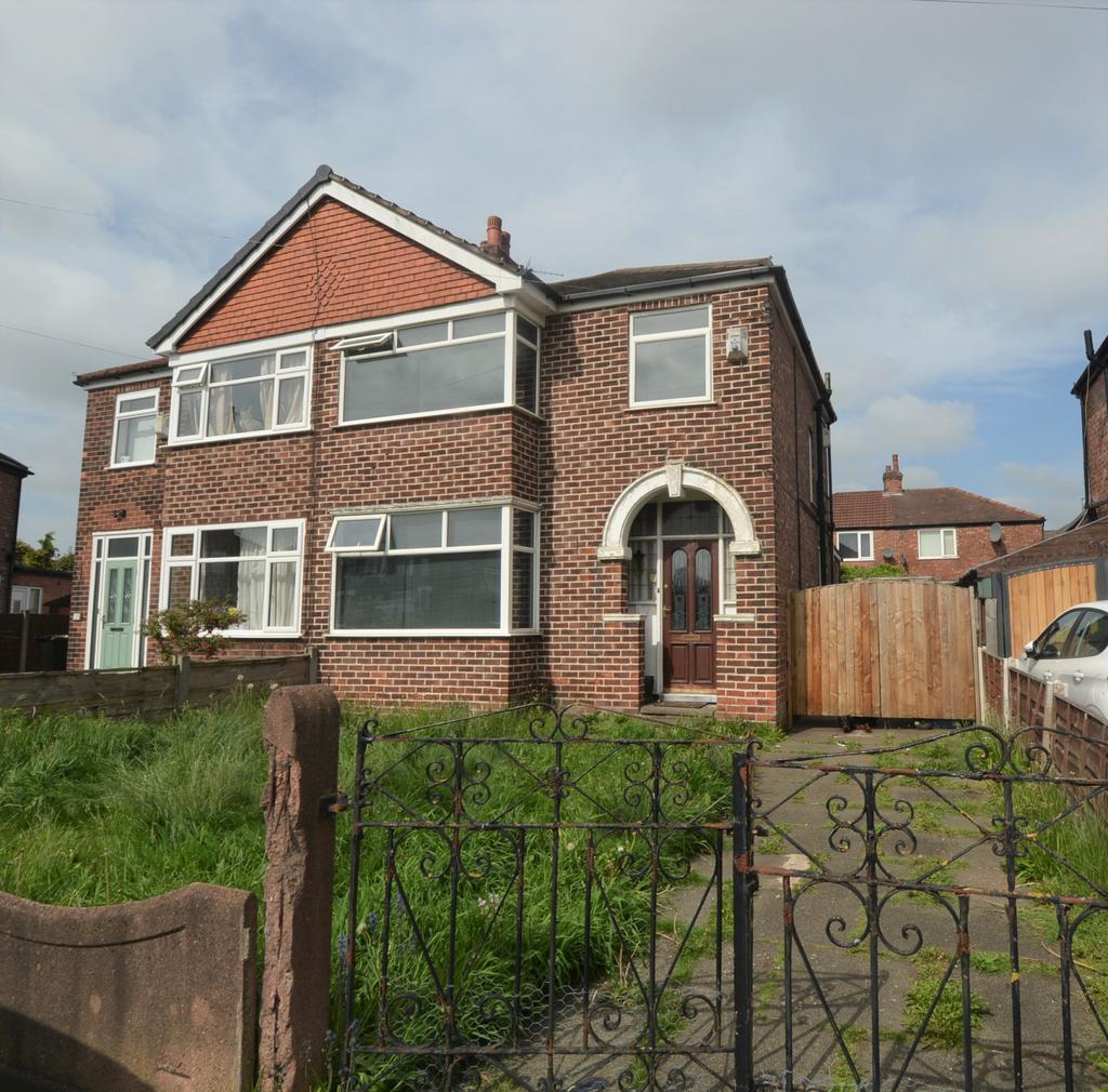 Bradwell Ave, Stretford, M32 3 bed semidetached house £275,000