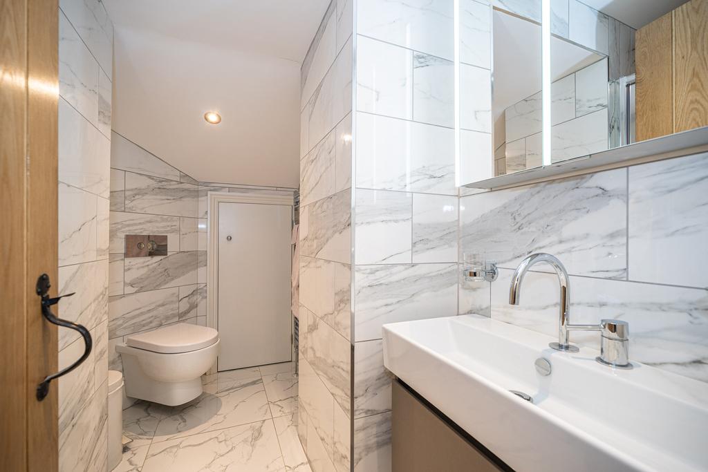 Ensuite