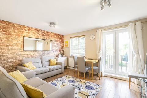 Flat 3, 31 Central Hill, London, SE19 1BW