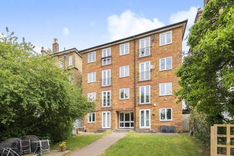 Flat 3, 31 Central Hill, London, SE19 1BW