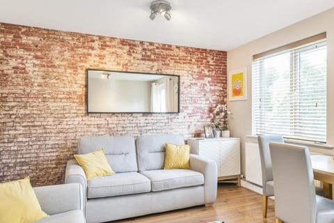 Flat 3, 31 Central Hill, London, SE19 1BW