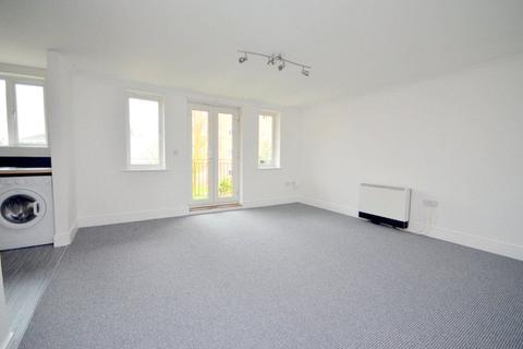 2 bedroom apartment to rent - Omega Court, 140 London Road, Romford, RM7