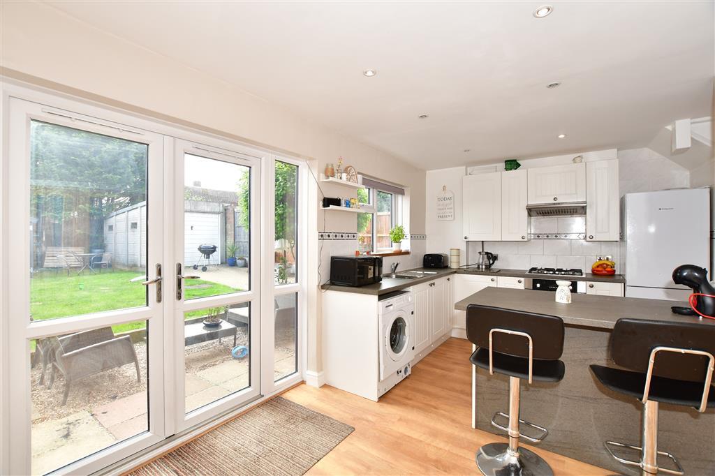 Chestnut Drive, Coxheath, Maidstone... 3 bed semidetached house £360,000