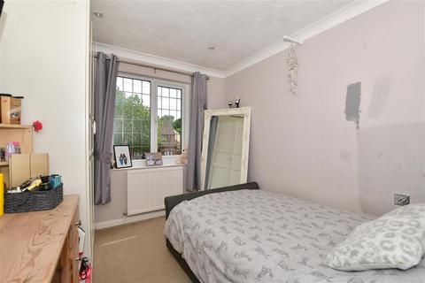 12 Claydon Drive, Croydon, CR0 4QX