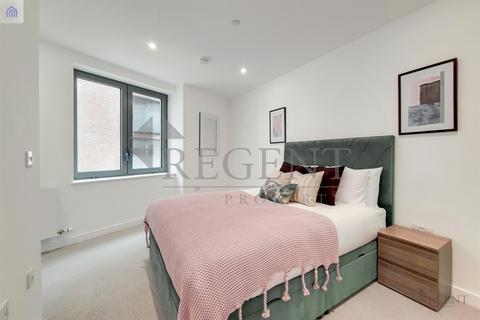 1 bedroom apartment to rent, Skyline Apartments, Makers Yard, E3
