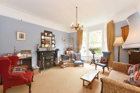 17 Kenilworth Road, London, W5 5PB