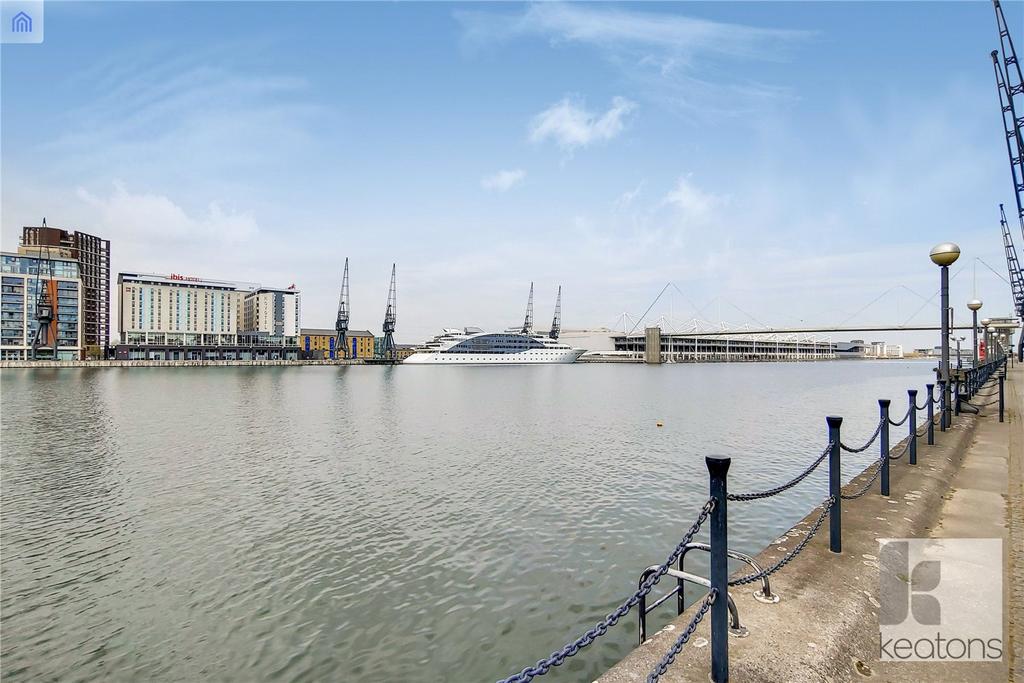 Royal Docks River V2
