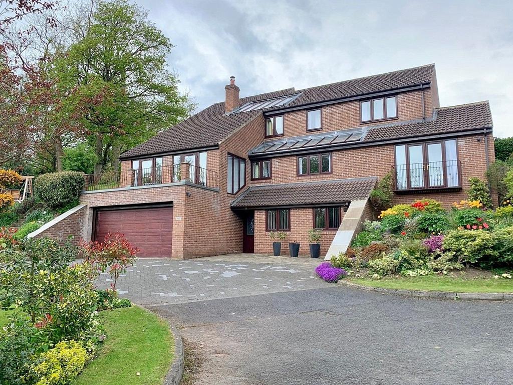 The Dell, Auckland, DL14 4 bed detached house for sale £550,000