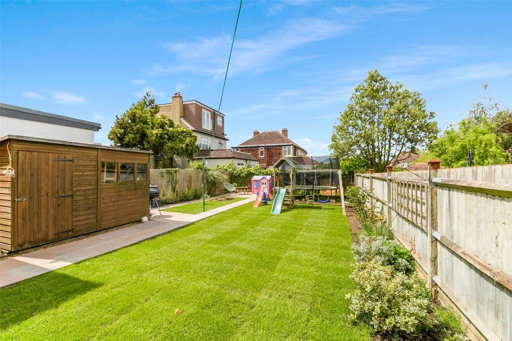 Seaforth Gardens, Stoneleigh, Epsom, KT19 4 bed semidetached house £