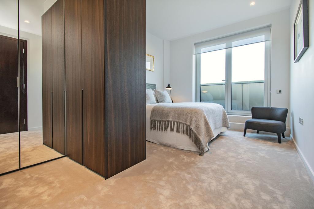 Primary Bedroom (2)