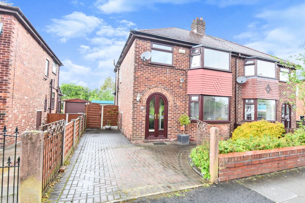 Stanway Road, Whitefield, M45 3 bed semidetached house for sale £260,000