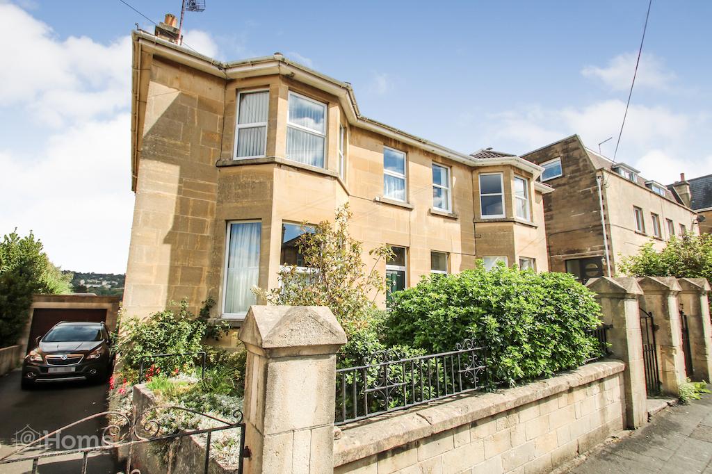 Lower Oldfield Park, Bath BA2 1 bed flat £280,000