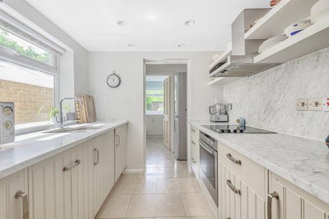 29 Watts Lane, Teddington, TW11 8HQ