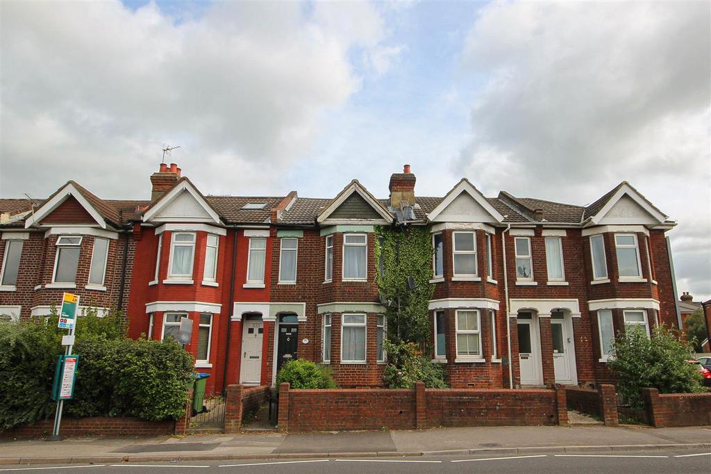 Romsey Road, Southampton 2 bed terraced house for sale £250,000