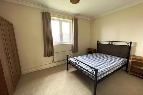 2 bedroom apartment to rent - Celandine Drive, Dalston