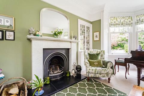 Barncluith Ferntower Road, Crieff, PH7 3DB