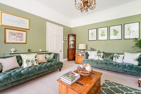 Barncluith Ferntower Road, Crieff, PH7 3DB