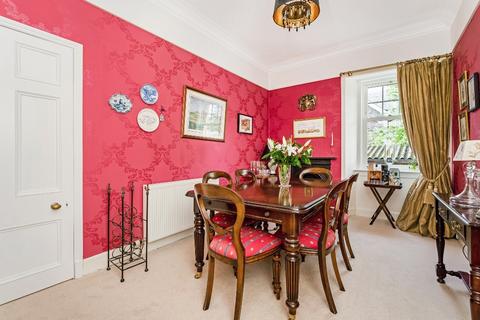 Barncluith Ferntower Road, Crieff, PH7 3DB