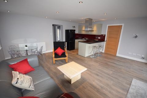 2 bedroom apartment to rent - Wesley Road, Wrexham, LL11