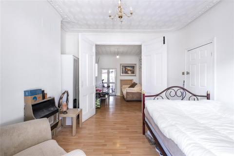 17 Clifden Road, London, E5 0LL