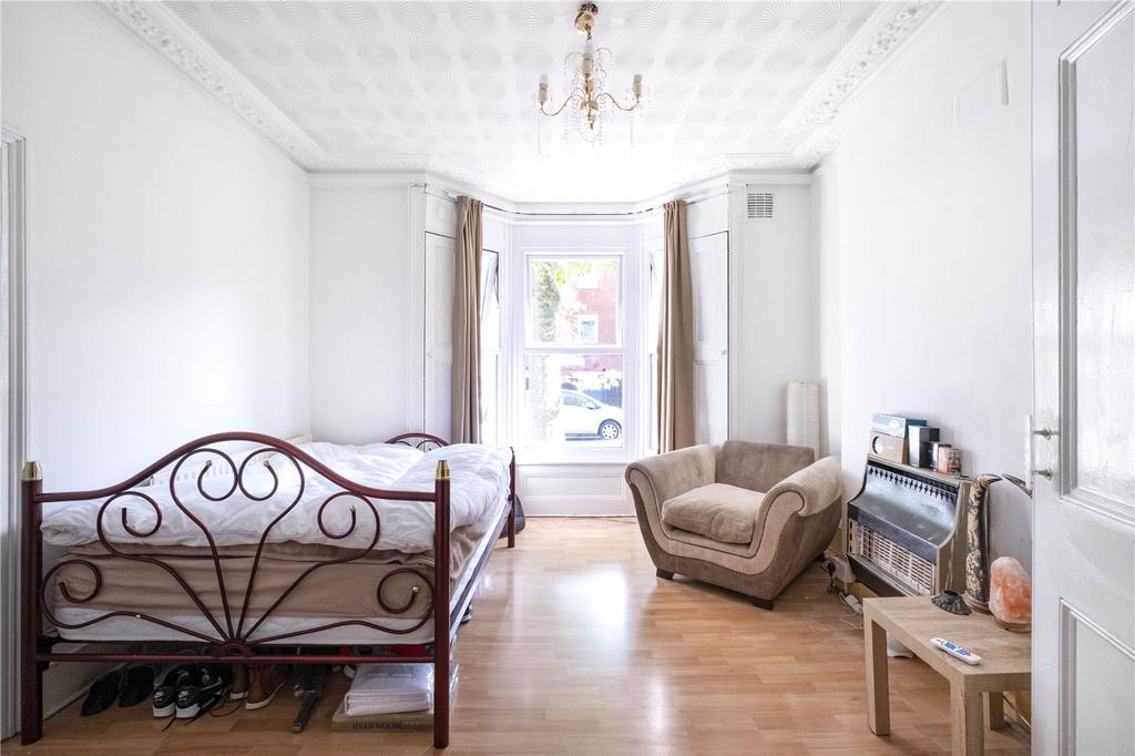 Clifden Road, London, E5 4 bed terraced house £1,050,000